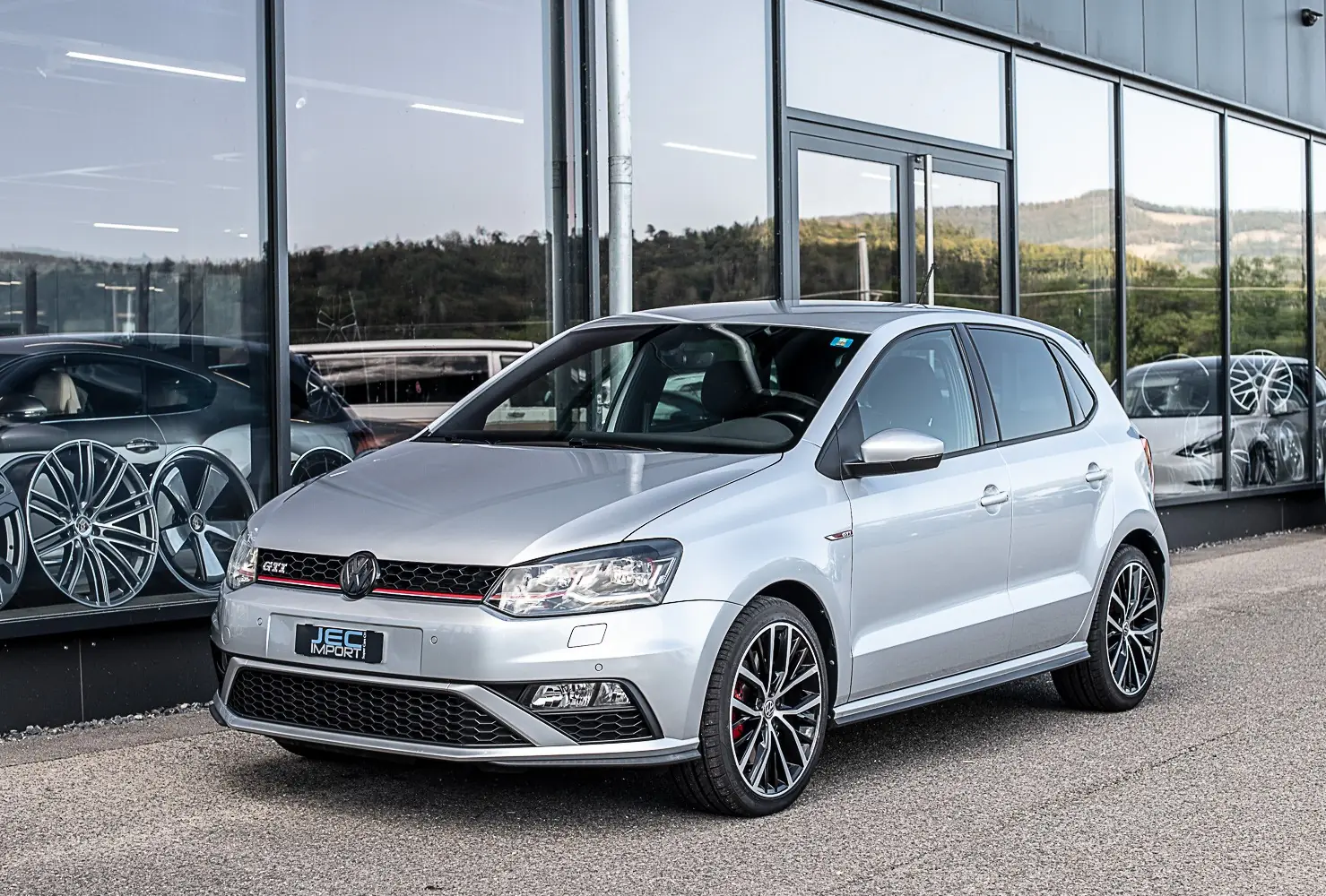 Volkswagen Polo 2015 occasion Bassecourt — 2