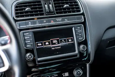 VW Polo 1.8 TSI GTI BMT — Sportive compacte, 192 ch, expertise du jour — Thumbnail 12