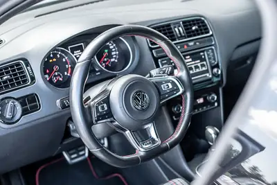 VW Polo 1.8 TSI GTI BMT — Sportive compacte, 192 ch, expertise du jour — Thumbnail 10