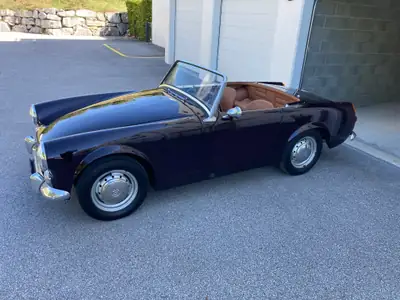 MG Midget 1961 — Cabriolet british vintage, authentique et rare — tableau de bord