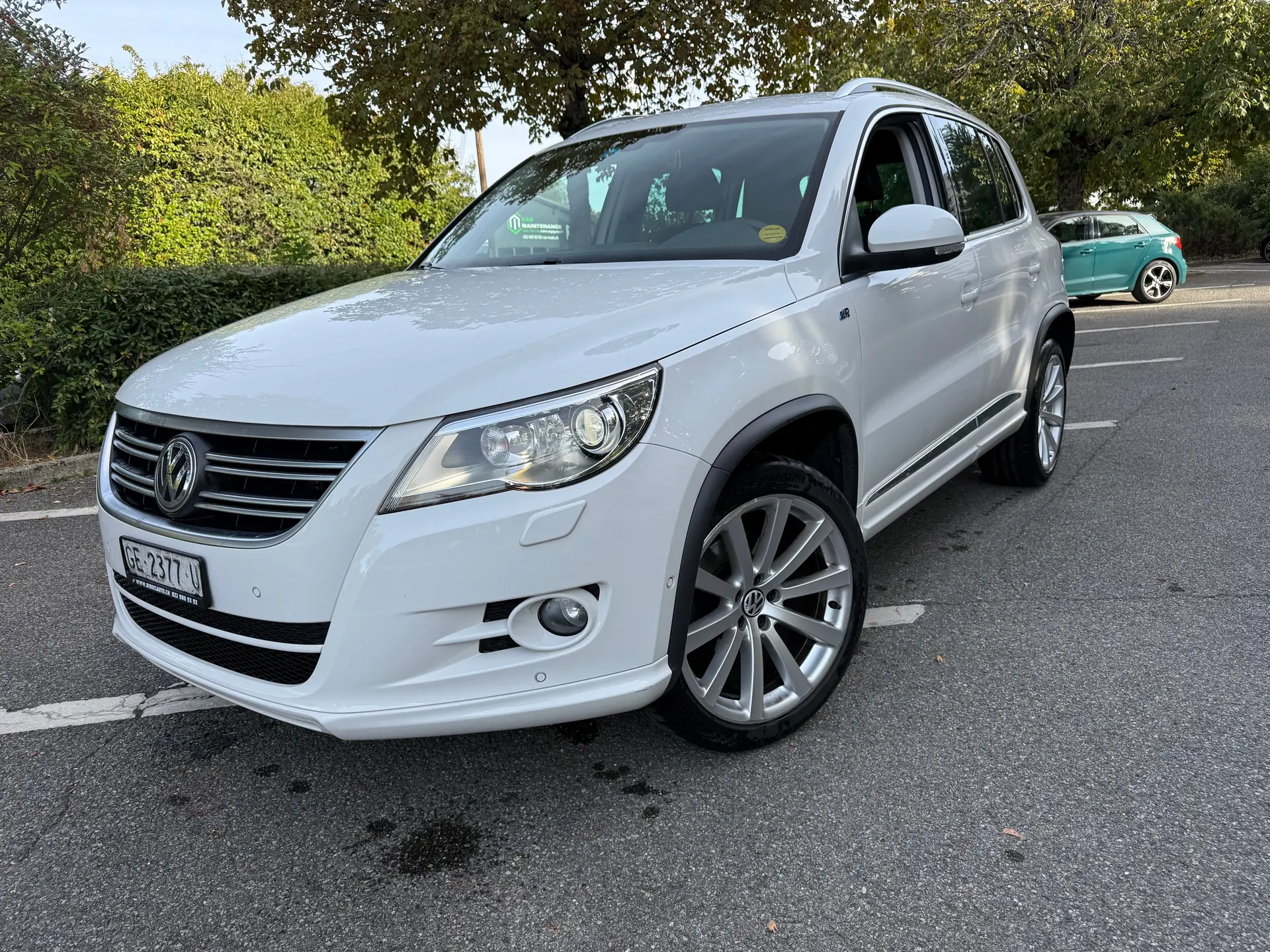 VW Tiguan 2.0 TSI R-Line — SUV robuste, boîte automatique, 4-roues motrices