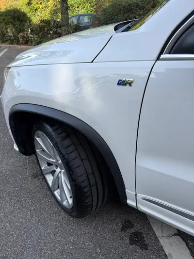 VW Tiguan 2.0 TSI R-Line — SUV robuste, boîte automatique, 4-roues motrices — detail