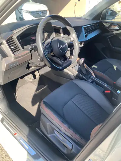 Audi A1 2.0 40 TFSI S Line — Citadine sportive 206 ch, 59'000 km seulement — tableau de bord