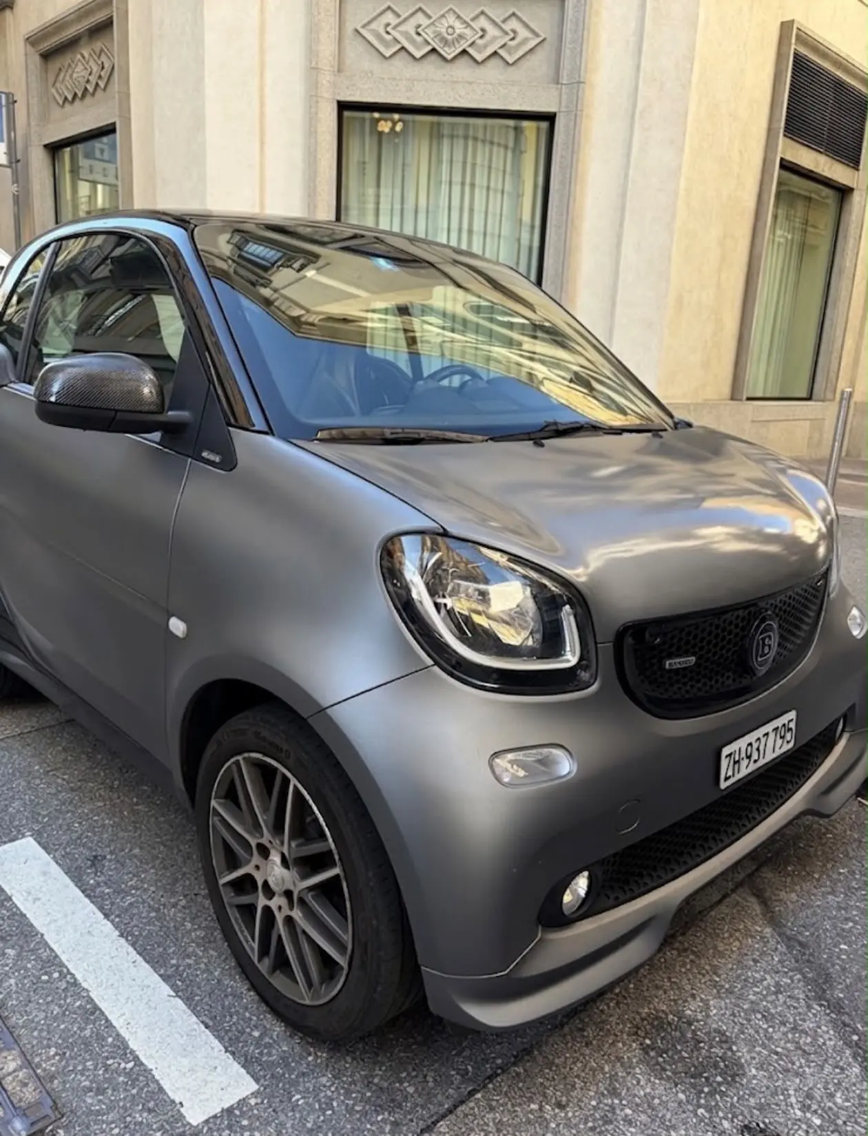 Smart Fortwo 0.9 Brabus Xclusive — Citadine haute performance avec toit panoramique