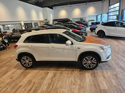 Mitsubishi ASX 2.2 DID Style 4WD — SUV fiable, diesel économique, tout juste révisé — Thumbnail 8