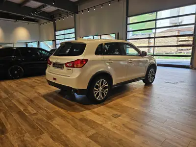 Mitsubishi ASX 2.2 DID Style 4WD — SUV fiable, diesel économique, tout juste révisé — Thumbnail 9