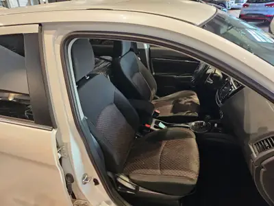 Mitsubishi ASX 2.2 DID Style 4WD — SUV fiable, diesel économique, tout juste révisé — Thumbnail 19