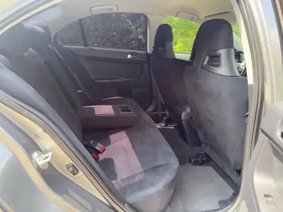 Mitsubishi Lancer 2.0 T MIVEC EVO Final Edition — Performance sportive et fiabilité japonaise — Miniatura 12