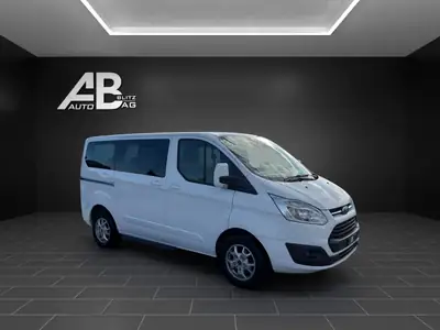 Ford Tourneo Custom 300 L1H1 Titanium — Monospace 8 places, diesel économe et fiable — detail