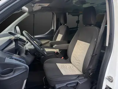 Ford Tourneo Custom 300 L1H1 Titanium — Monospace 8 places, diesel économe et fiable — Thumbnail 7