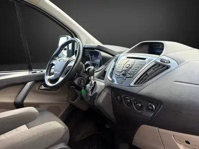 Ford Tourneo Custom 300 L1H1 Titanium — Monospace 8 places, diesel économe et fiable — Thumbnail 10