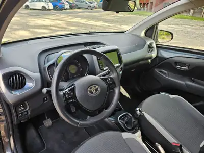 Toyota Aygo 1.0 VVT-i Trend 2021 — Citadine économique, 34 500 km, garantie Toyota — Innenraum