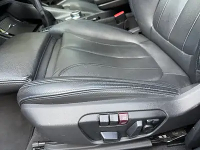 BMW X1 xDrive 20i M Sport — SUV compact dynamique, entretien complet — Thumbnail 17