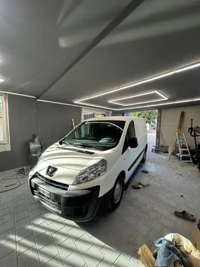 Peugeot Expert 1.6 HDi — Utilitaire compact fiable, 160'000 km, sans sinistre — fianco