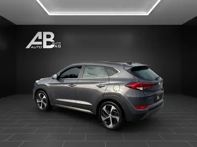 Hyundai Tucson 2.0 CRDI Vertex 4WD — SUV robuste, transmission automatique, 100 000 km — rear view