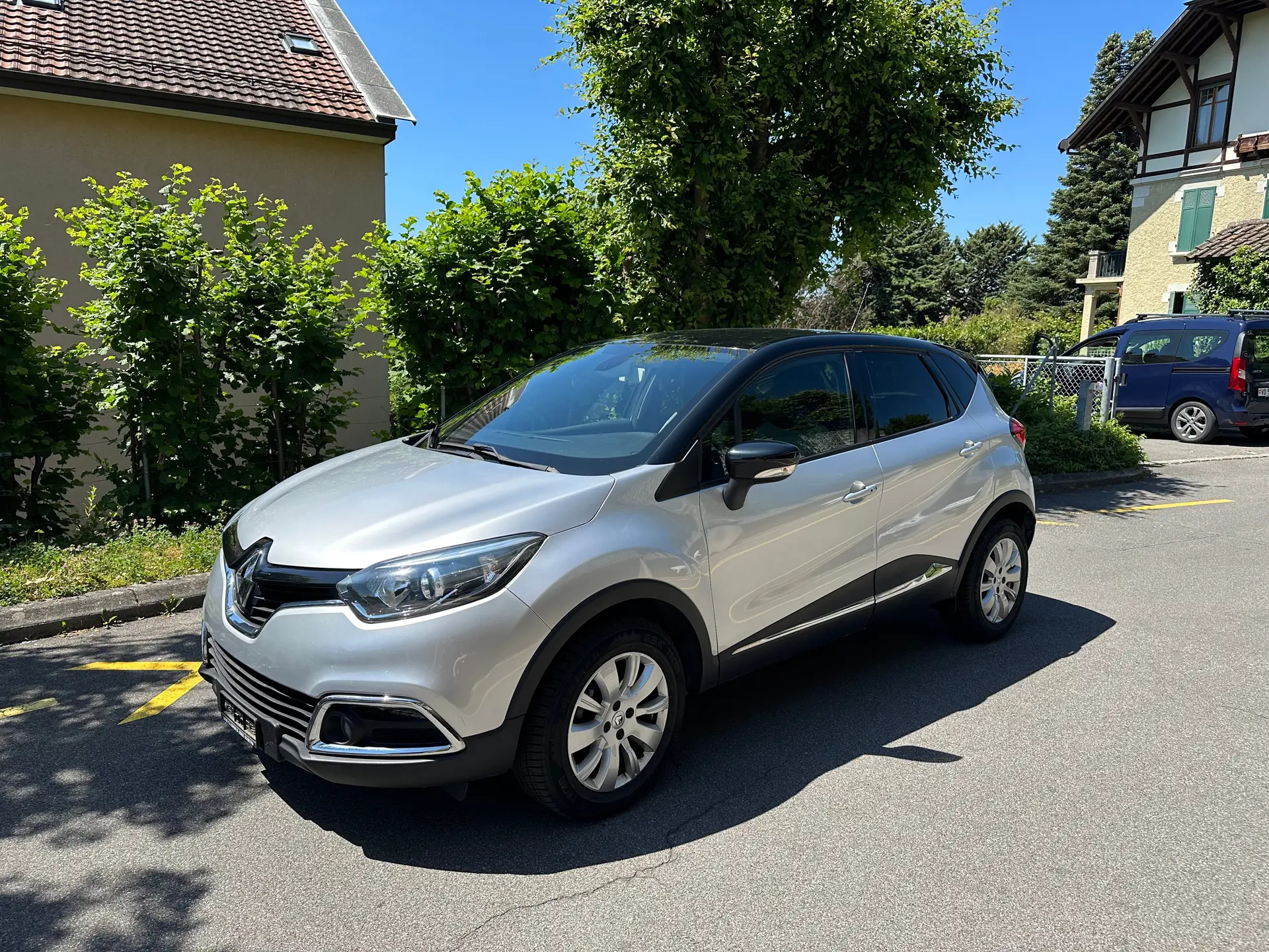 Renault Captur 1.2 TCe Intens — SUV compact économique et sans sinistre