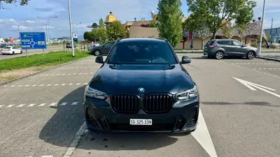 BMW X3 xDrive30d 2022 — SUV diesel premium, 70'000 km seulement — side view