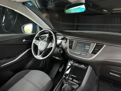 Opel Grandland X 1.2i TP Excellence 2019 — SUV polyvalent, entretien léger, sans sinistre — Thumbnail 14