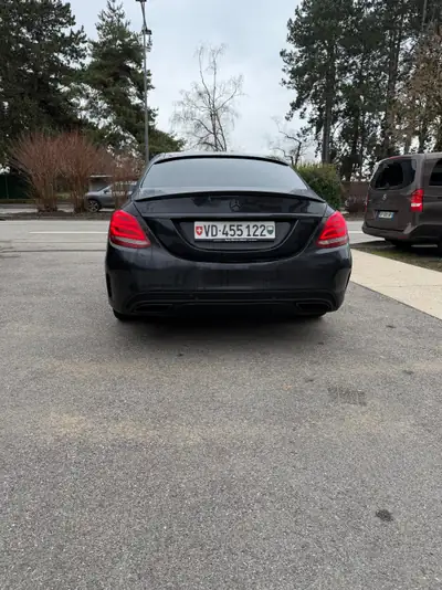 Mercedes-Benz Classe C 220 d AMG Line — Berline diesel élégante, 165'000 km — côté