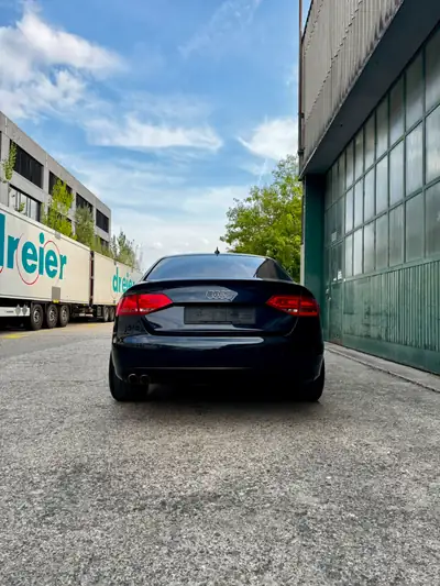 Audi A4 2.0 TFSI 180 ch — Berline dynamique essence, transmission CVT fluide — intérieur