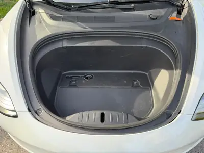 Tesla Model 3 Performance Dual Motor AWD — Électrique haute performance, 189'000 km — Miniature 8