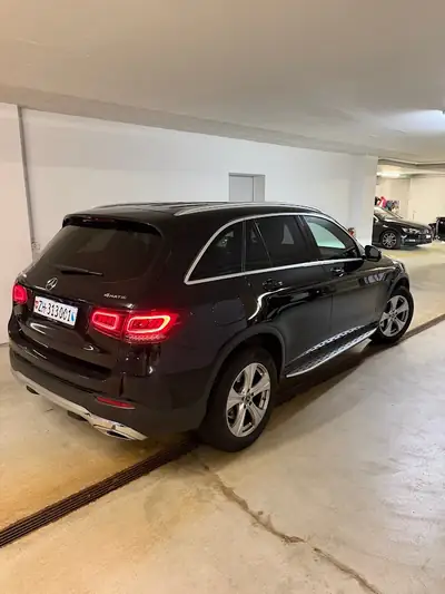 Mercedes-Benz GLC 200 Off-Road — SUV mild-hybrid 4WD, 83 000 km, impeccable — côté