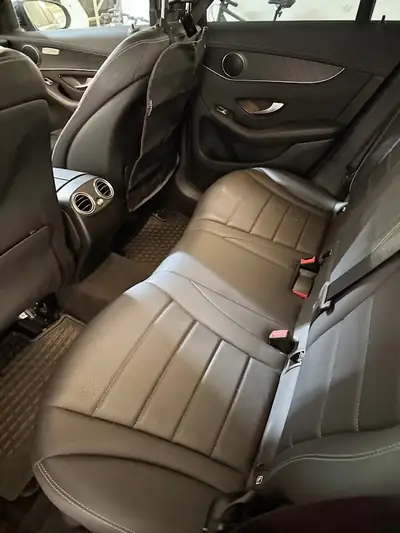 Mercedes-Benz GLC 200 Off-Road — SUV mild-hybrid 4WD, 83 000 km, impeccable — tableau de bord