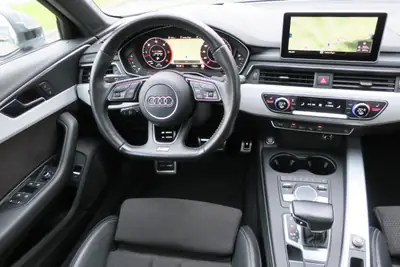 Audi A4 Avant 3.0 TDI 272 — Breaks dynamique quatre-roues motrices et 123 000 km — arrière