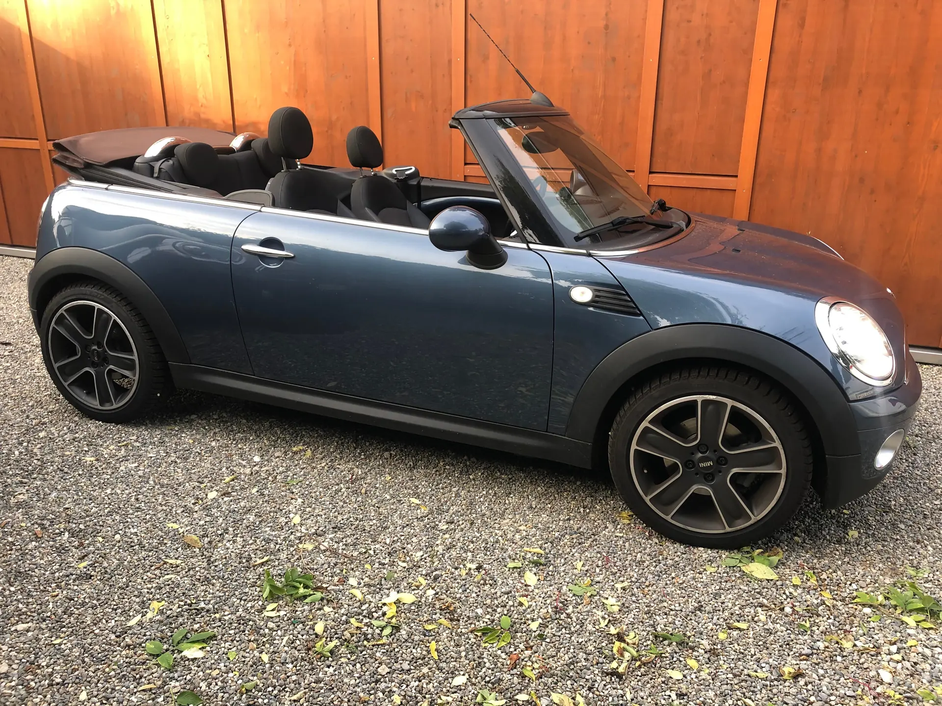 MINI Cabrio 2011 — Cabriolet urbain compact, 89 000 km, essence manuelle
