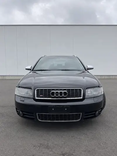 Audi S4 Avant 4.2 V8 quattro — Berline de prestige, moteur révisé, 160000 km — Seitenansicht
