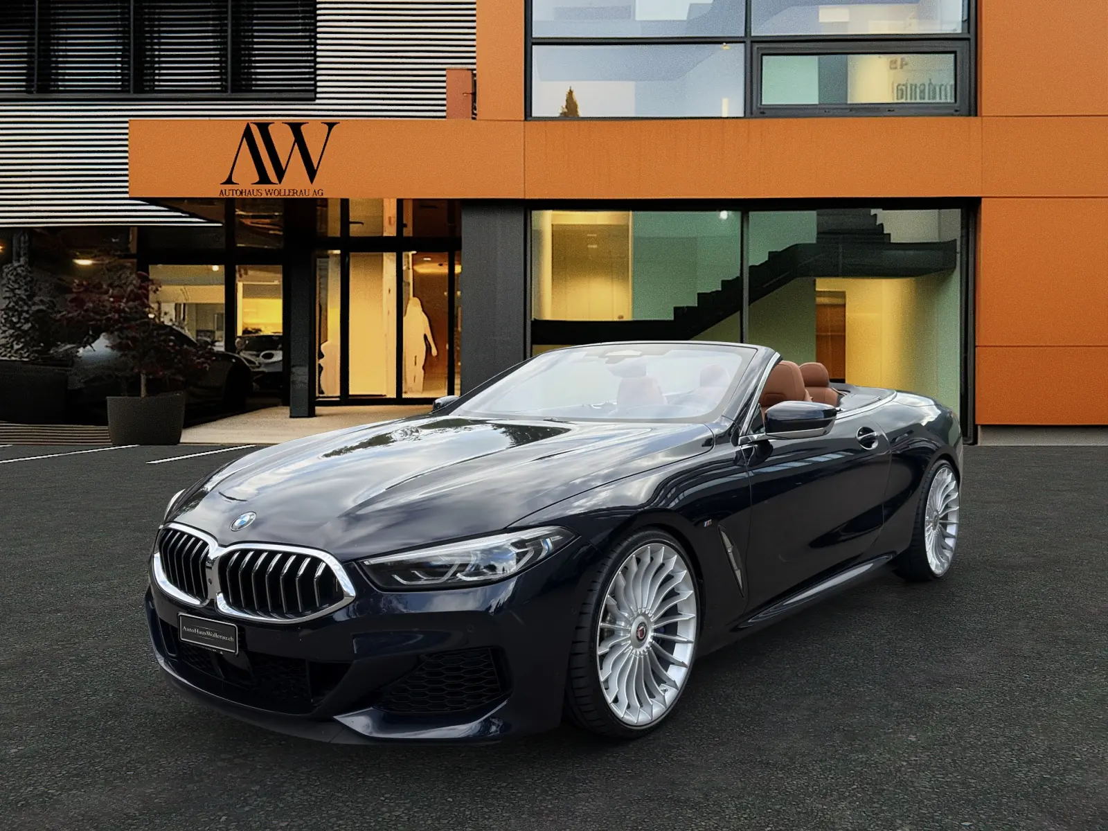 BMW M850i xDrive Cabriolet — Décapotable sport 530 ch, seulement 24'900 km
