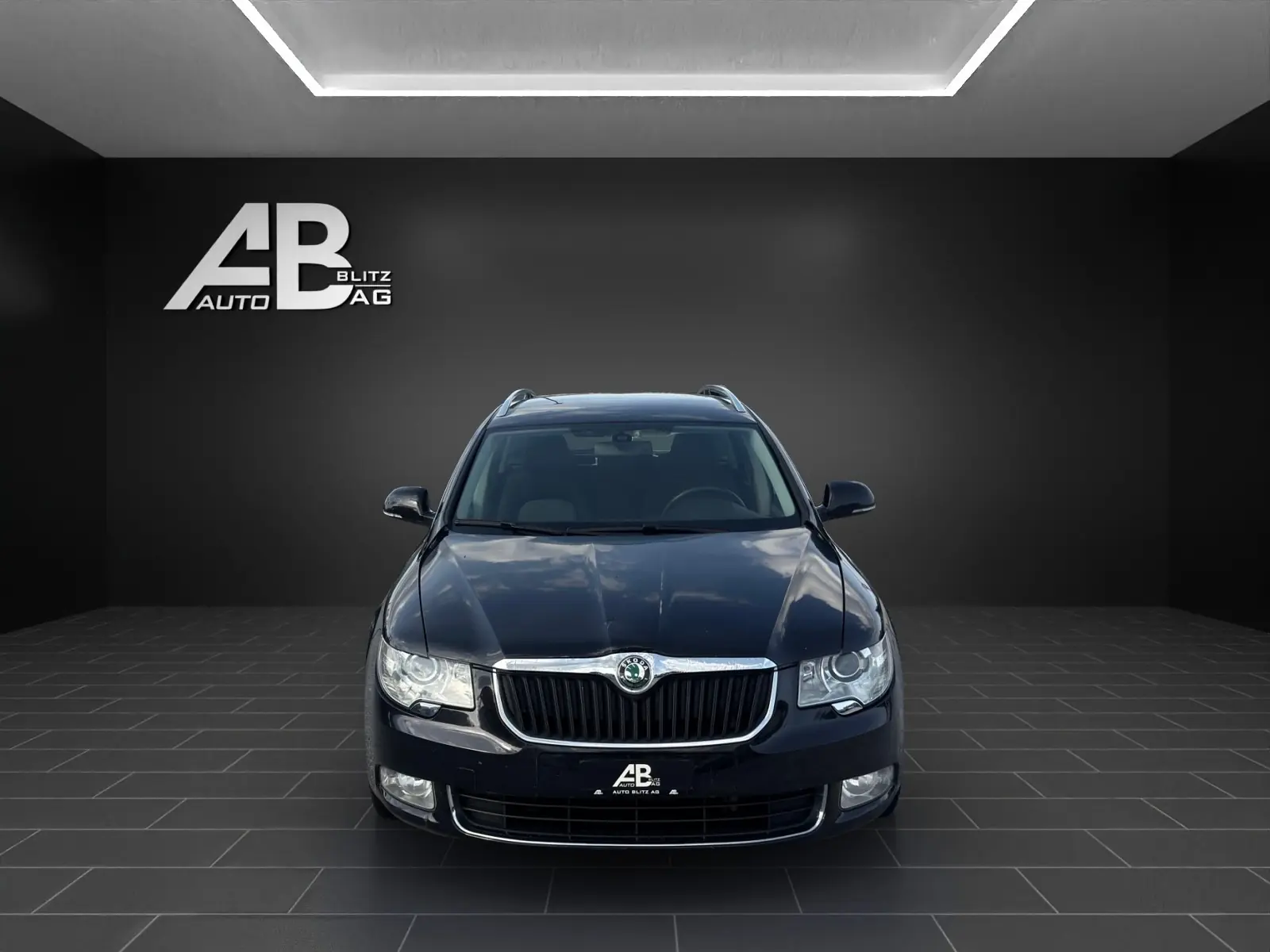Skoda Superb Combi 2.0 TDi — Break spacieux diesel, révision récente