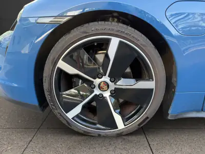 Porsche Taycan 4S 2022 — Berline électrique haute performance, 49'000 km — Miniature 9