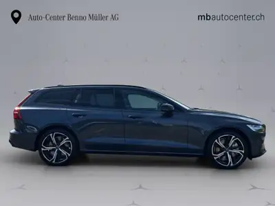 Volvo V60 2.0 T6 TE Plus Dark eAWD — Berline hybride rechargeable, 3000 km seulement — détail