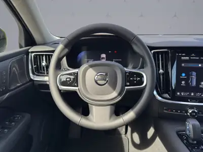 Volvo V60 2.0 T6 TE Plus Dark eAWD — Berline hybride rechargeable, 3000 km seulement — Miniature 12