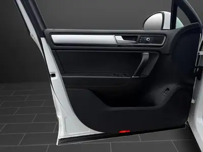 VW Touareg 3.0 TDI BlueMotion — SUV premium diesel, 249'000 km, traction intégrale — Thumbnail 14