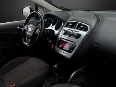 SEAT Altea XL 1.9 TDI Style 4x4 — Monospace spacieux, tout-terrain, frais révisé — Thumbnail 10