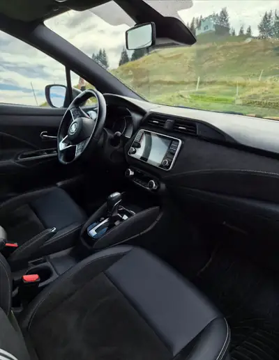 Nissan Micra 1.0 IG-T N-Sport xtronic — Citadine dynamique, boîte auto fluide — tableau de bord