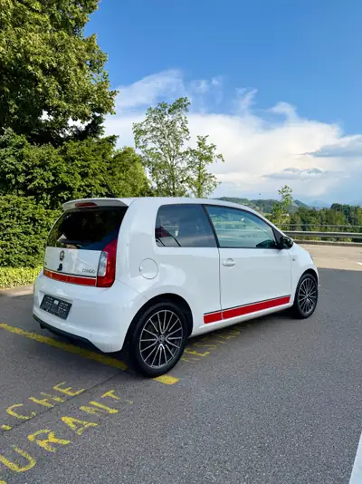 Skoda Citigo 2013 — Citadine économique et fiable, 113'000 km — rear view
