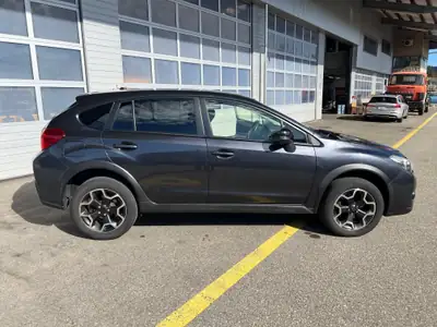 Subaru XV 2.0 D — SUV compact fiable, entretien à jour et contrôle technique frais — interior