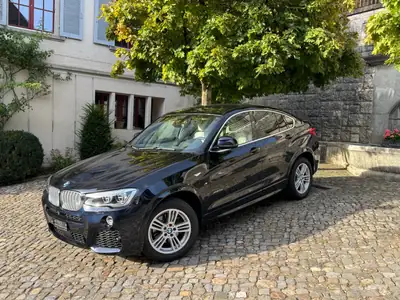 BMW X4 28i xDrive M Sport — SUV coupé sportif, entretien complet, 40 000 km — arrière