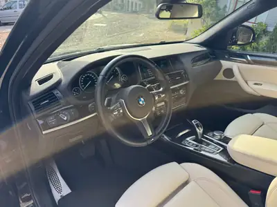 BMW X4 28i xDrive M Sport — SUV coupé sportif, entretien complet, 40 000 km — Miniature 8
