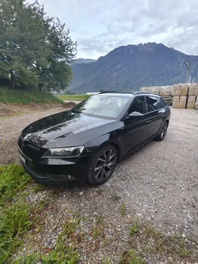 Skoda Superb 2.0 TDI 190 SportLine 4x4 — Break premium, traction intégrale et 257000 km — vista esterna