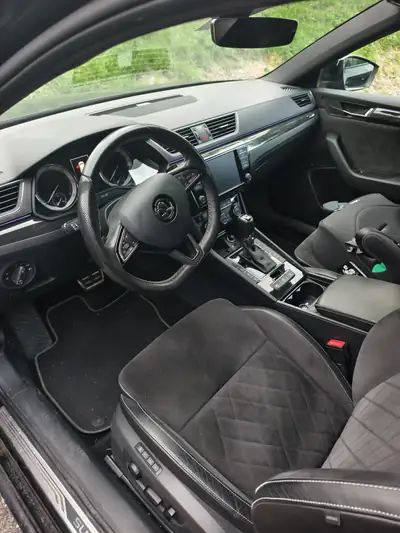 Skoda Superb 2.0 TDI 190 SportLine 4x4 — Break premium, traction intégrale et 257000 km — cruscotto