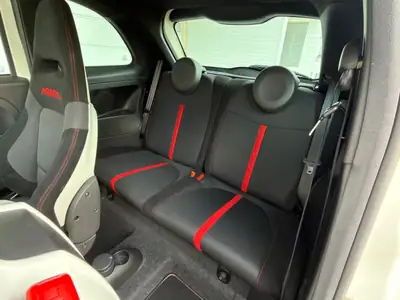 FIAT 500 Abarth 1.4 T-Jet 135 — Icône italienne sportive, état impeccable — Miniature 8