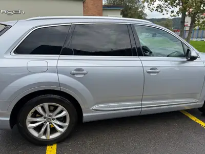 Audi Q7 3.0 V6 TDI 272 quattro — SUV premium 7 places, diesel performant — dashboard