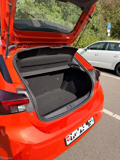 Opel Corsa 1.2 T Edition — 100 PS, Orange Power, Courroie remplacée — dettaglio