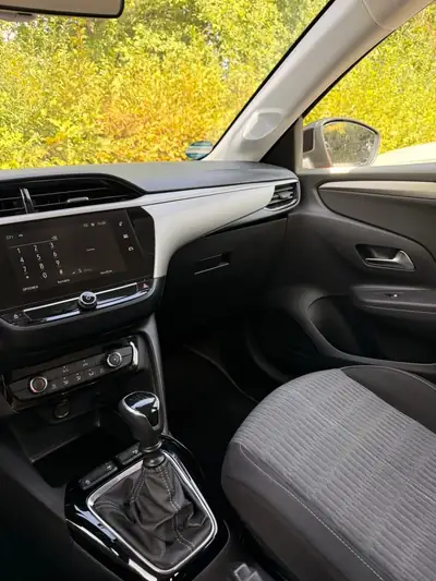 Opel Corsa 1.2 T Edition — 100 PS, Orange Power, Courroie remplacée — Miniatura 8