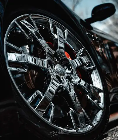 Maserati GranTurismo 4.7 V8 S — Coupé sport italien authentique, 95'000 km — Seitenansicht