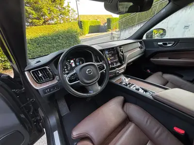 Volvo XC60 2.0 T6 Inscription eAWD — SUV hybride rechargeable, 95'000 km, sans sinistre — dashboard